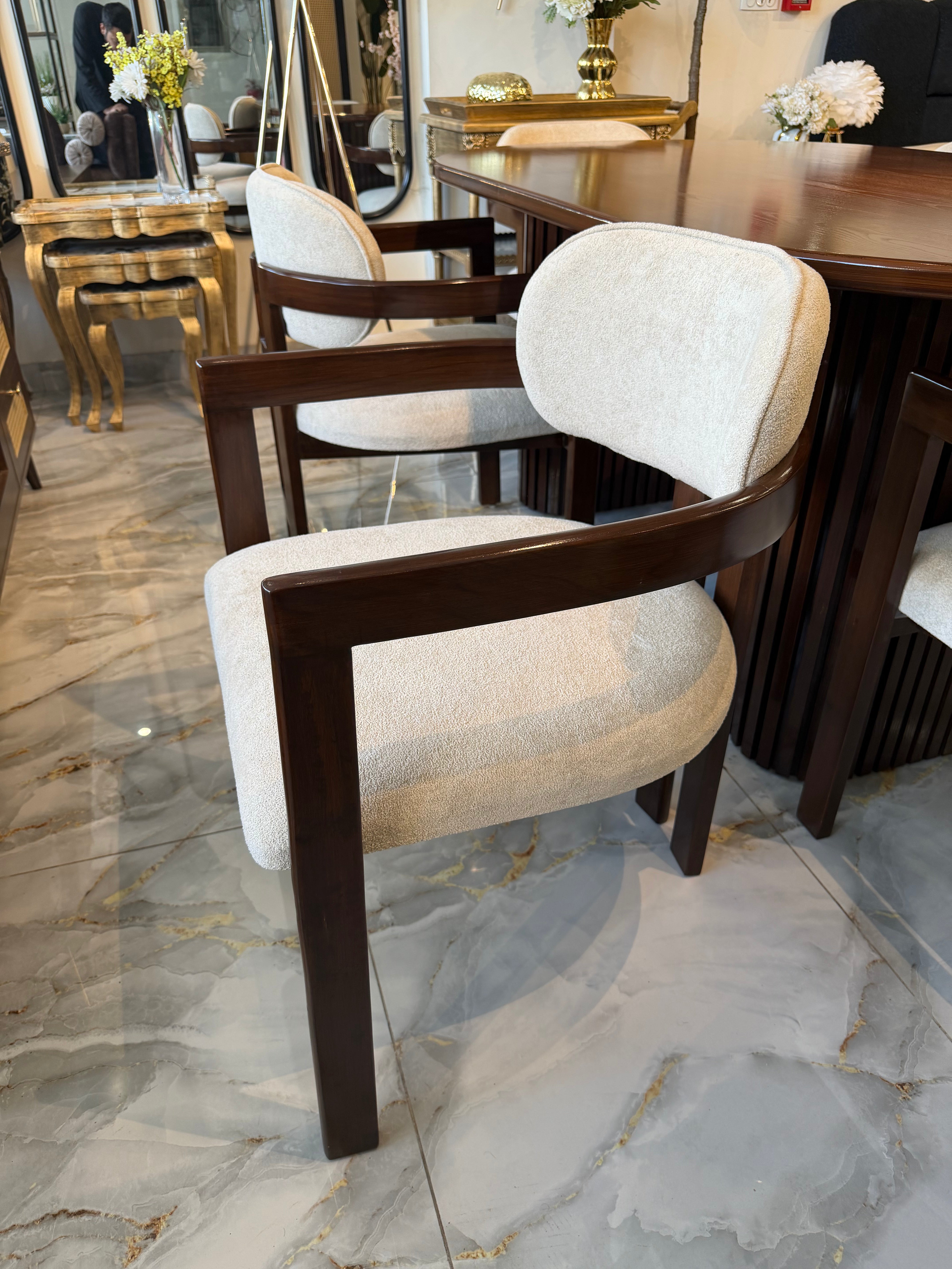 Salena Dinning Table Zamahomestores