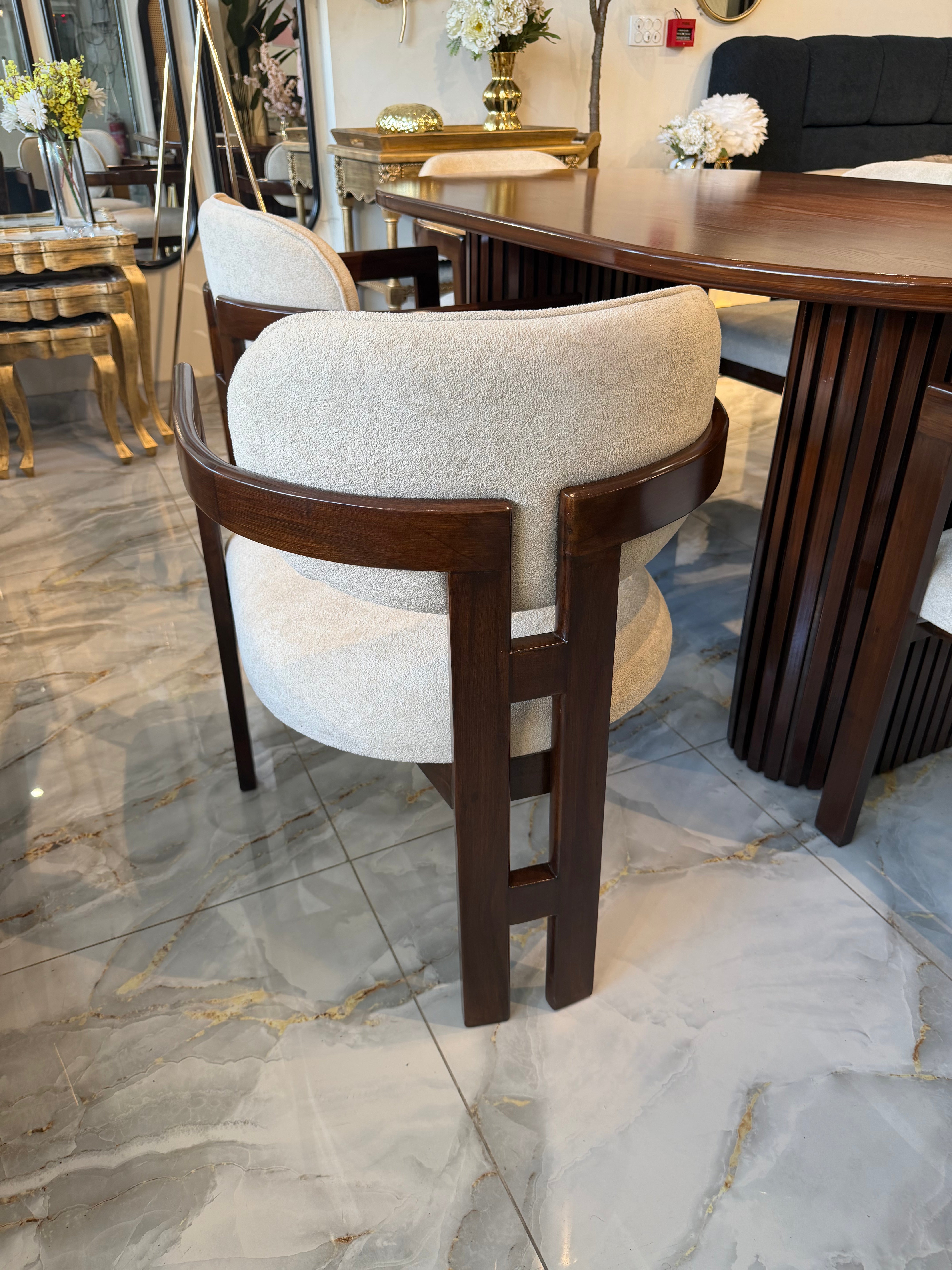 Salena Dinning Table Zamahomestores